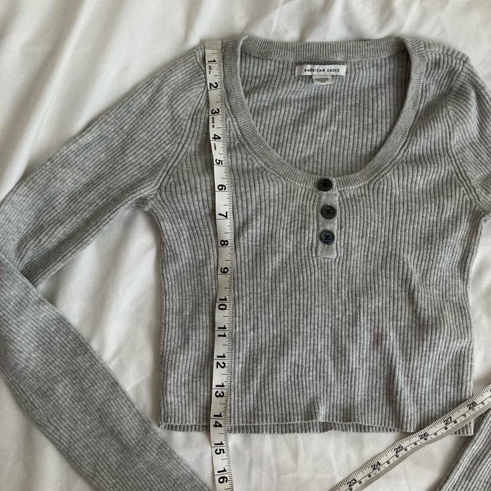 american eagle cropped top - Picture 6 of 7